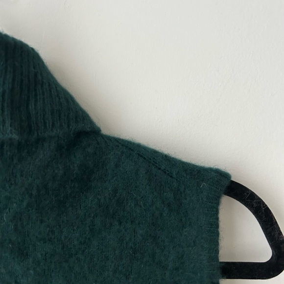 Iris Singer green cashmere turtleneck sweater - Picture 9 of 12
